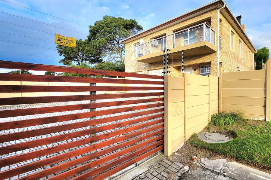 To Let 3 Bedroom Property for Rent in Lorraine Eastern Cape